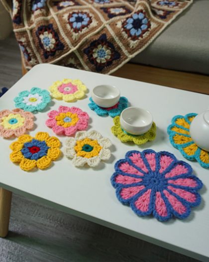 Handmade Multicolor Flowers Crochet Pad Coasters
